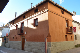  Albergue de la Fuente Casa de Austria