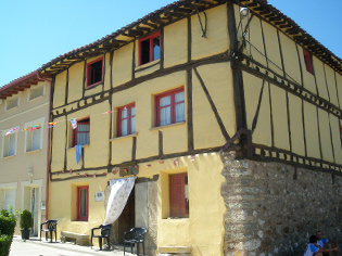  Albergue Parroquial de Tosantos